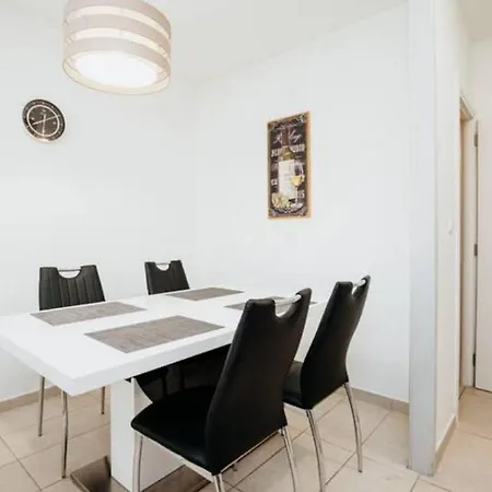 Apartment Luan In Center Old Town Zadar