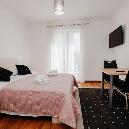 Apartment Luan In Center Old Town